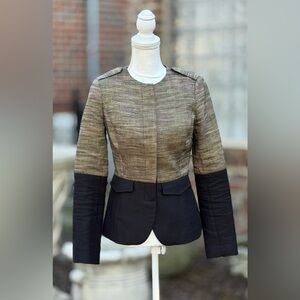 🦋 Banana Republic Two-Tone Cropped Blazer